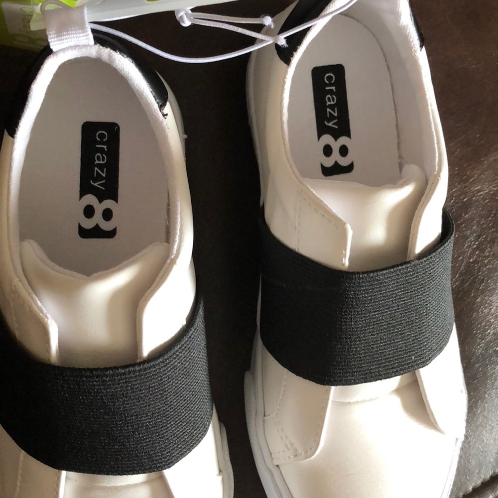 Crazy 8 kids Shoes New with tags - Picture 4 of 8
